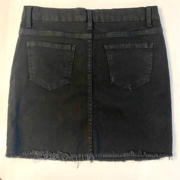 Nasty Gal High-Waisted, Frayed-Hem Black Mini Skirt NWT - Picture 6 of 10